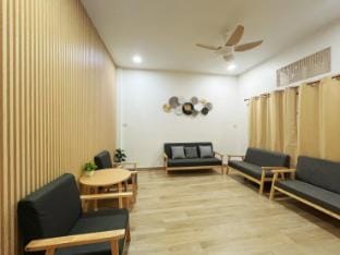 Sleeping Shine by DeliZia, Satun พักได้ 7-9 ท่าน Villa in Thailand