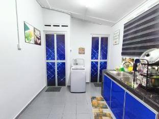Homestay Anid (Netflix/Unifi/4aircond/Muslim Only) Vacation rental in Mersing