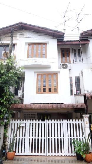 Tofu House Cnx Nimman-Airport 4 Bedrooms 3 Bathrooms Vacation rental in Chiang Mai