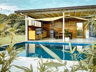 Rancho Oco Mahogany Farm Villa w/ Swimming Pool Villa in Nasugbu