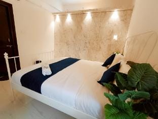 KPOTEL WATERFRONT Villa in Hyderabad