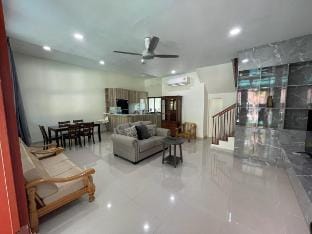 Rare Duplex Pool Villa In Town! Vacation rental in Kota Kinabalu