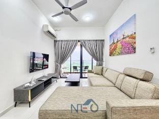 Cozy Tulips Family Suites Country Garden Amberside Vacation rental in Johor Bahru