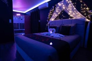 La Nuit Des Secrets Loveroom avec Jacuzzi et sauna Villa in Roquebrune-sur-Argens
