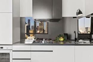 Cozy Apartment on Bourke St, Steps from Chinatown Vacation rental in Melbourne