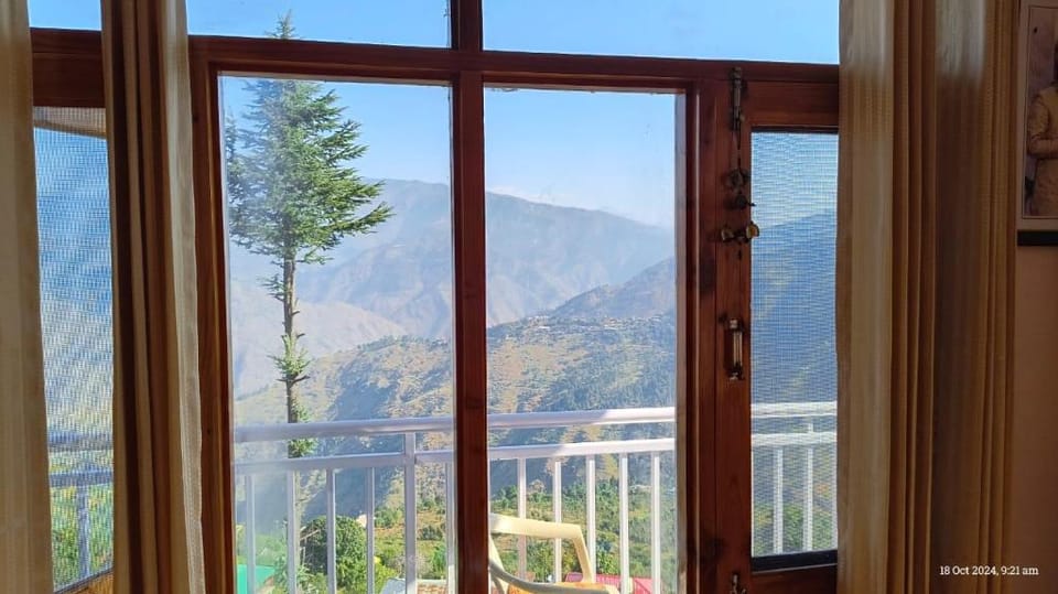 Sunrise View Homestay Hotel in Himachal Pradesh