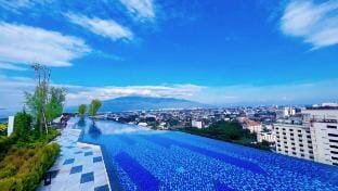 2BR new sky pool gym yoga condo close oldcity Apartment in Chiang Mai