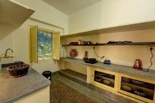 Villa 10 Para - 2BHK Cozy Balcony Suite  (4 Pax) Vacation rental in Udaipur