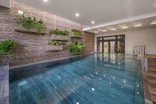 Biệt thự sang trọng 6 Phòng Ngủ Đà Nẵng Cạnh Biển Villa in Da Nang