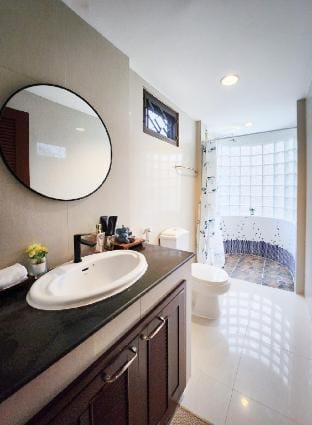 Asoke’s Hidden Gem - Cozy Stay Next to the Park! Vacation rental in Bangkok