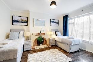 High Wycombe Home, Parking, ideal for Contractors! Vacation rental in High Wycombe