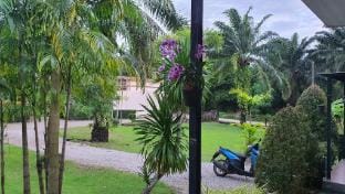 Little White House Au Nang  Vacation rental in Krabi Changwat