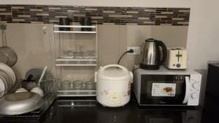 Little White House Au Nang  Vacation rental in Krabi Changwat