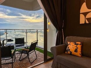 【Seaview & Private BBQ】D'Atelier Suite @ Danga Bay Vacation rental in Johor Bahru