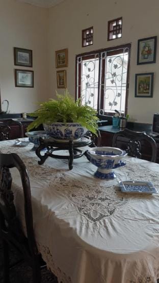 TheLondonLiving VilaRiri Cisarua Villa in Cisarua