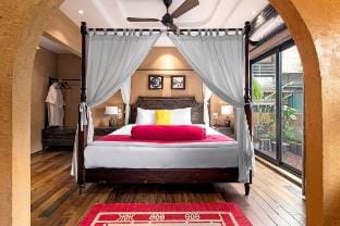 Art Boutique Duplex 2BR Apart W/Tub+Wifi+Netflix Vacation rental in Hanoi