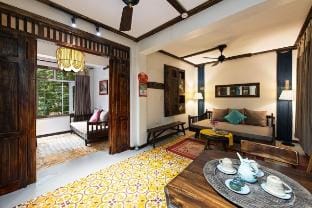 Luxe Boutique 2BR Apart W/Tub+Free Wifi/Washer Vacation rental in Hanoi