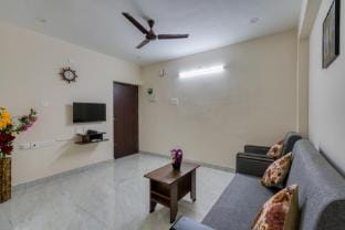 Aafiya Lakeview Apartments 1BHK Vacation rental in Coimbatore