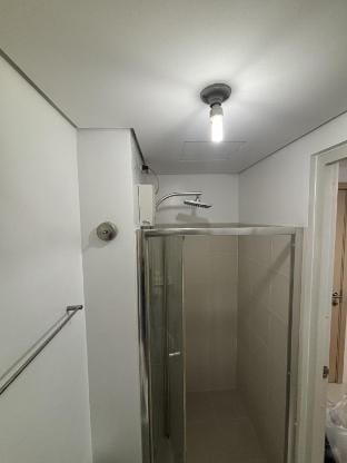 Cozy Crib Mandaluyong w/ Wi-Fi/Pool/Gym/Netflix Apartment in Mandaluyong