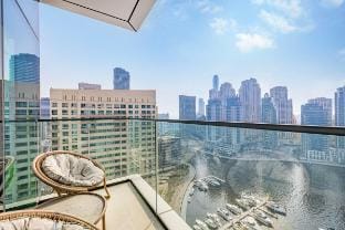 Amazing 1 bedroom Dubai Marina Apartment in Dubai