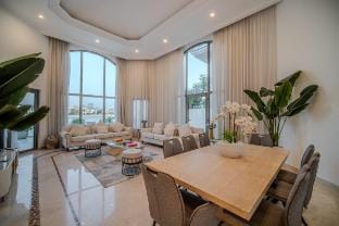Amazing villa on the Palm | 5 br | Frond O Villa in Dubai