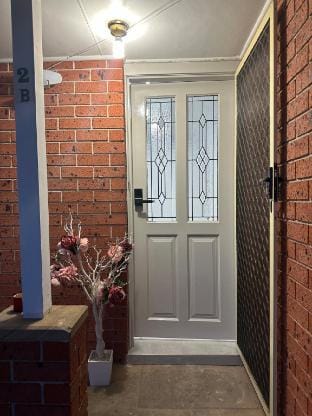 *Quiet, warm , private and perfect new home 4 fam Vacation rental in Sydney