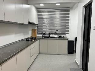 KL, Old Klang Road - Entire Home, 8pax,36@Kuchai Vacation rental in Federal Territory of Kuala Lumpur