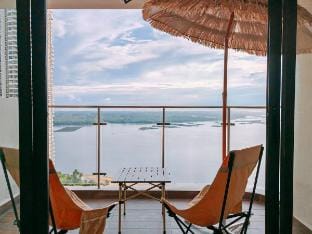 Beletime Danga Bay，Beachfront Condo，Seaview，JB CIQ Apartment in Johor Bahru