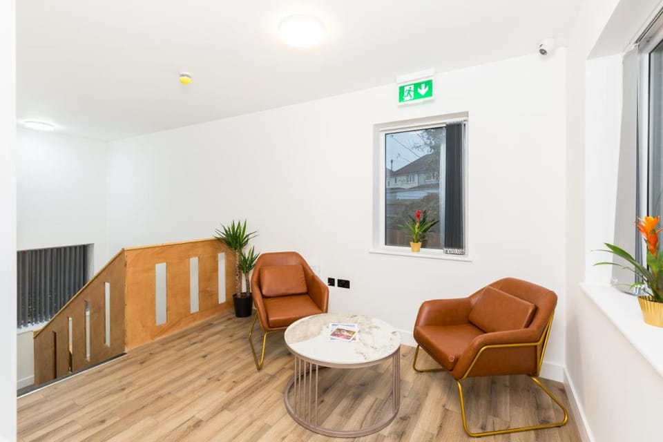 The Suites Inn Hotel Birmingham Merry Hill Hotel in Stourbridge