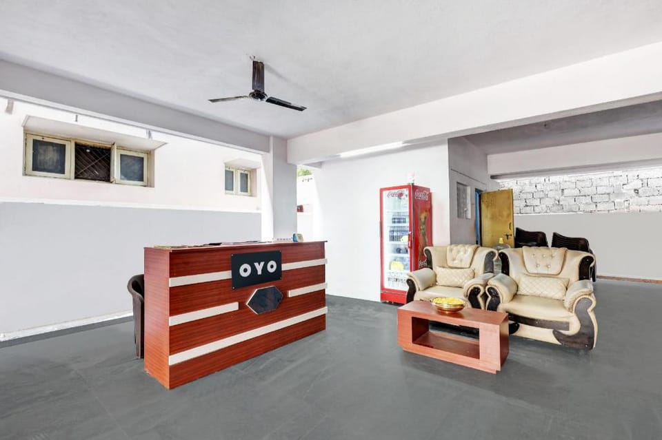 Hotel O Aditya Premier Hotel in Guntur