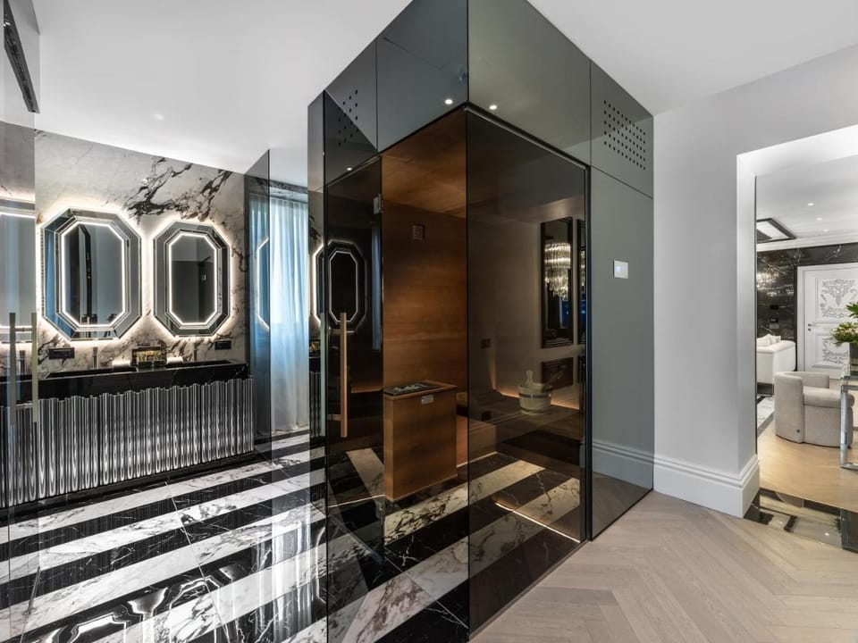 The Plein Hotel - Small Luxury Hotels of the World Hotel in Milan