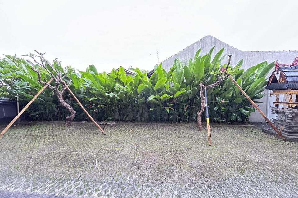 Sekar Tunjung Guest House Seminyak Bali Hotel in North Kuta