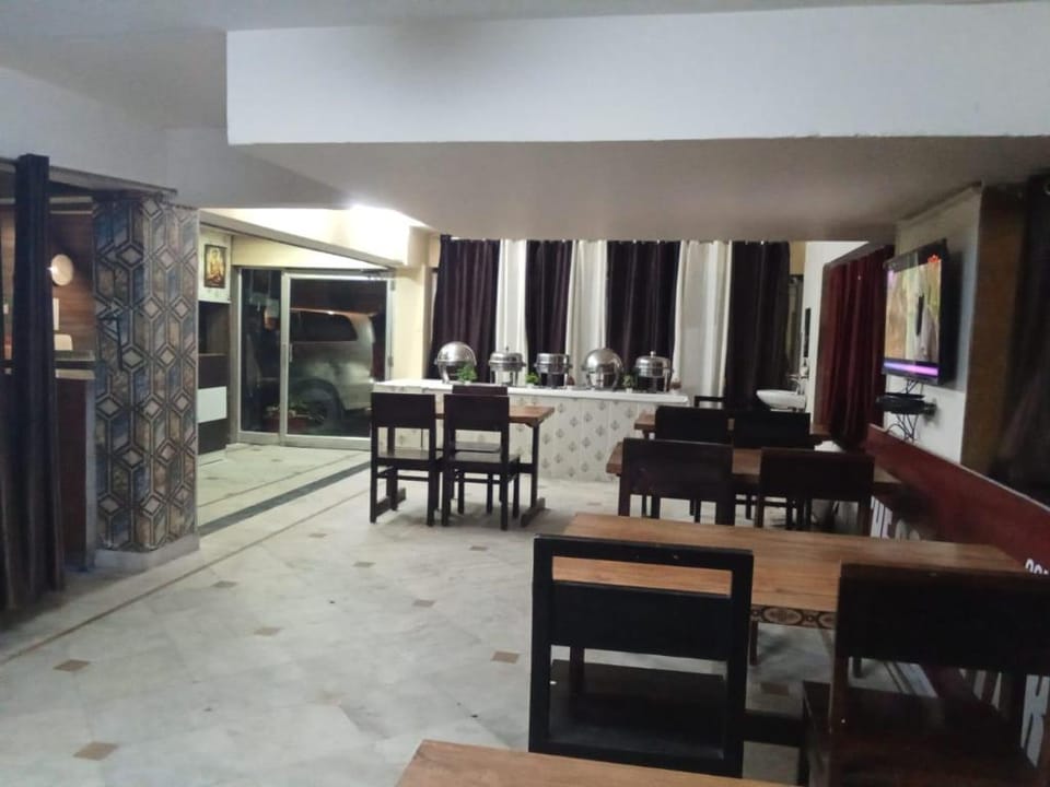 Hotel The Golden Paradise Shimla Hotel in Shimla