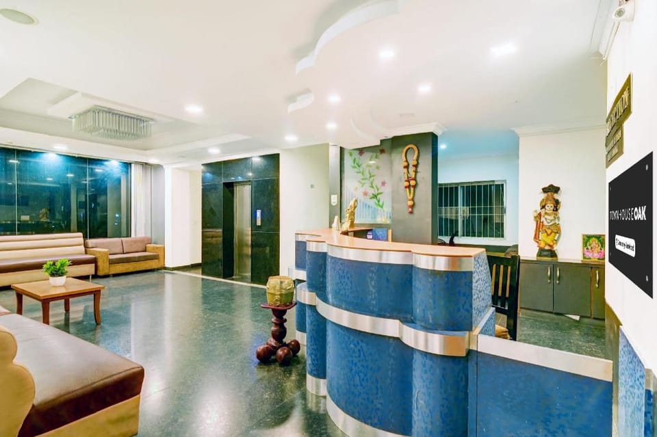 Super Townhouse Oak City Center Kushal Nagar Hotel in Kerala