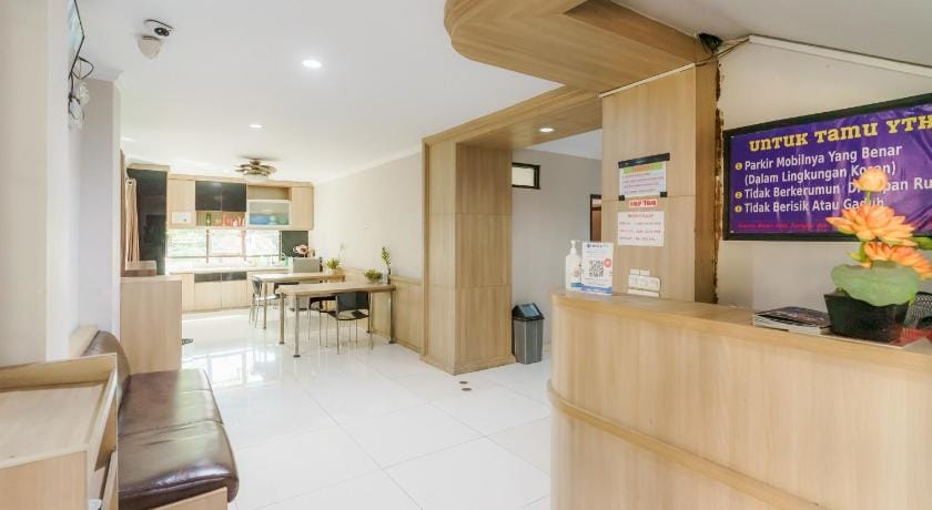 Urbanview Syariah Sweet Home Cikarang Hotel in West Java