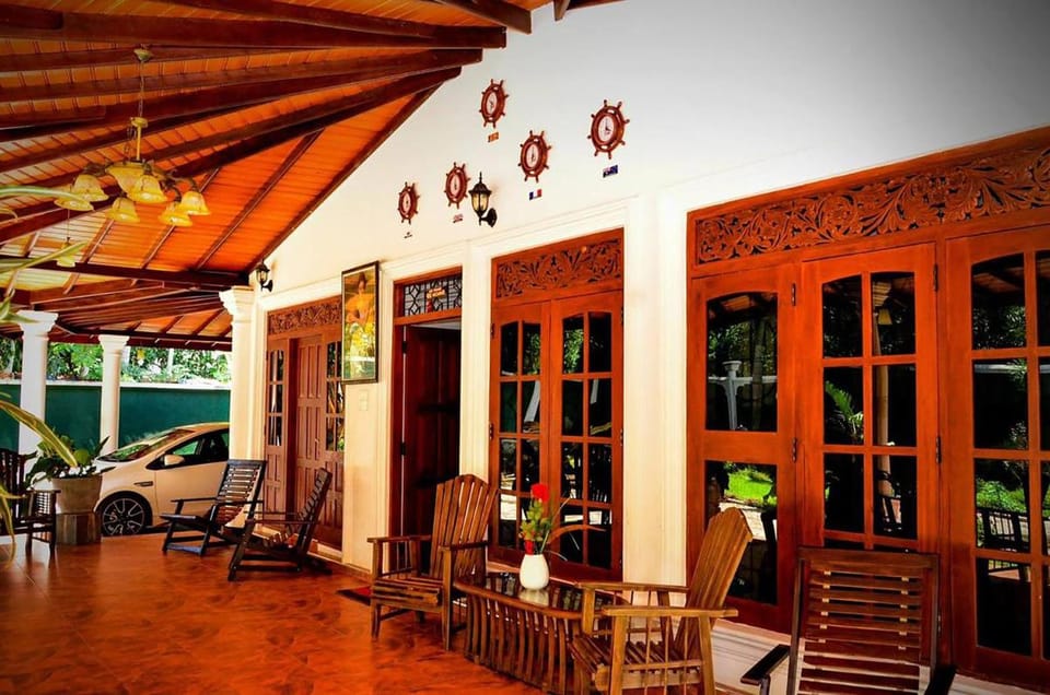 The Kings Villa Hotel in Gangawatakorale