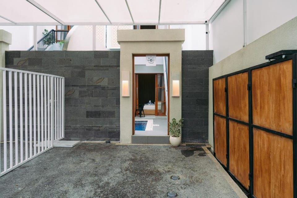 The Lavana Sahadewa Villa Kuta Sunset Villa in Kuta