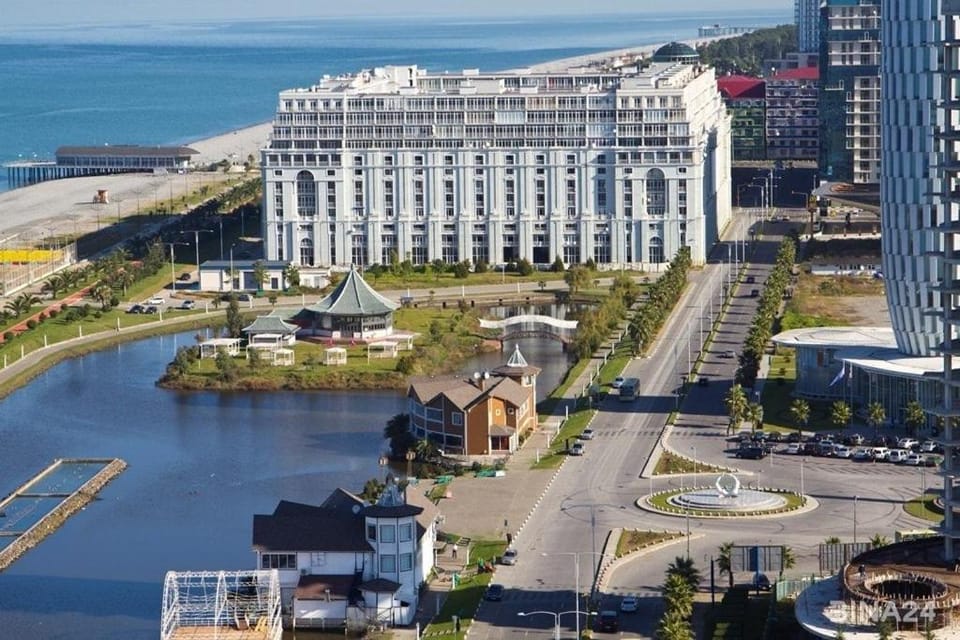 Hidden gem 2 steps away from sea Apartment in Batumi