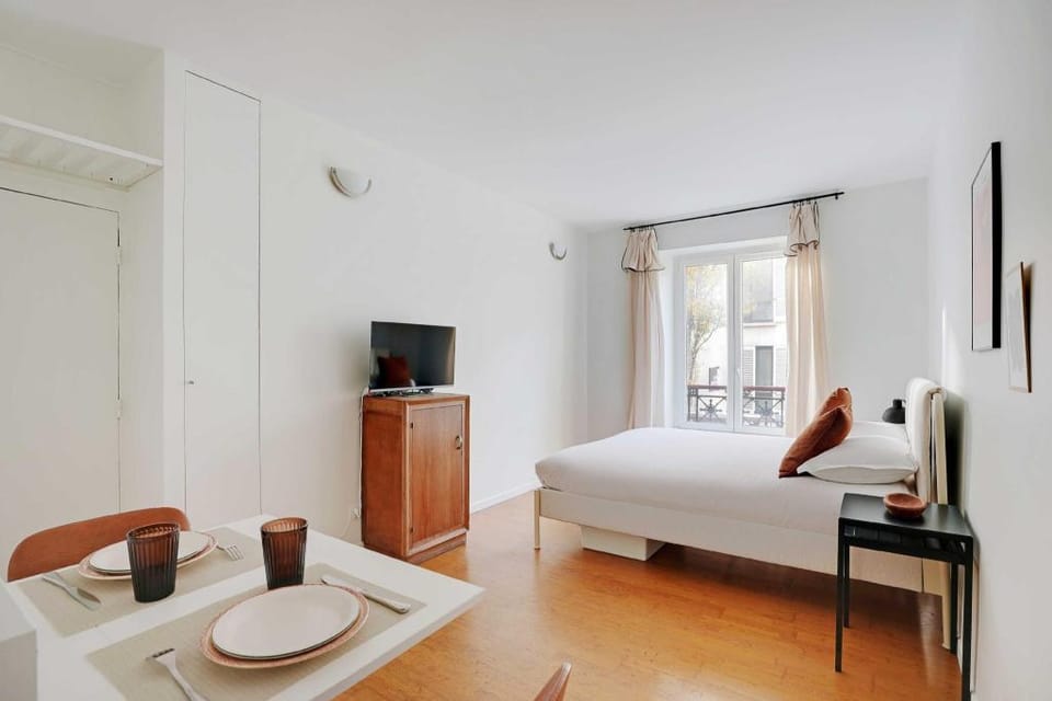 Modern and Cosy Studio - 2P - Rueil-Malmaison Apartment in Île-de-France