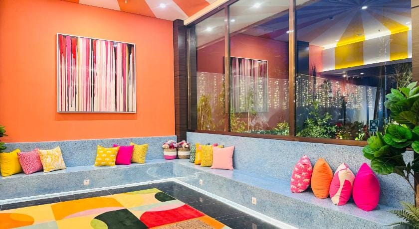 Yellow Bee Resort Cililitan Resort in South Jakarta City
