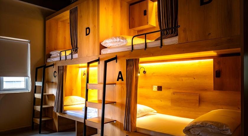 Gusti Bed & Breakfast Singapore Hostel in Singapore