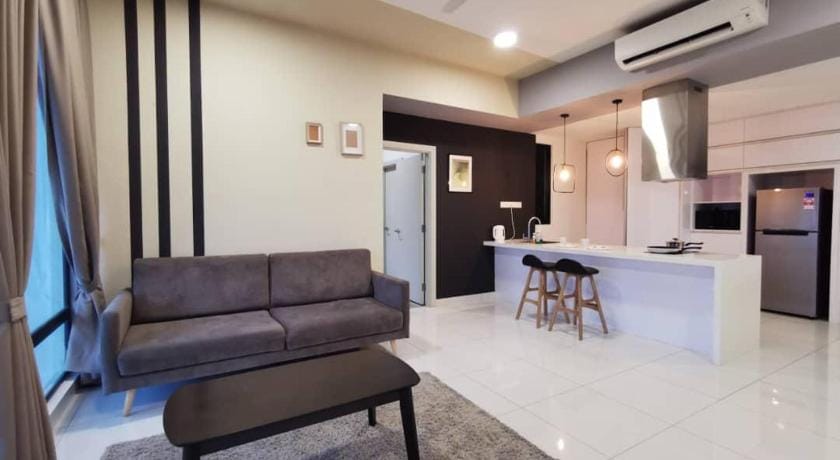 MONIC STAYCATION #Southkey Mosaic Mid Valley Mall Apartment in Johor Bahru