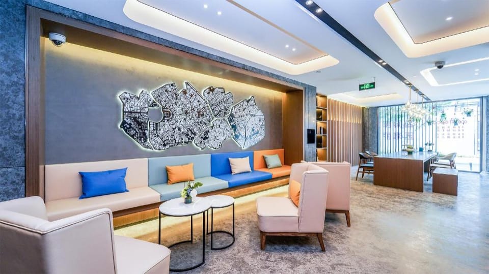 Jinglai Selected - shanghai Jingan Temple Changshou Road Metro Station Hotel in Shanghai