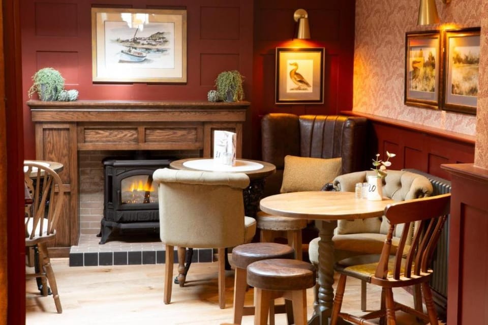 Ye Old Boote Inn Hotel in Gobowen