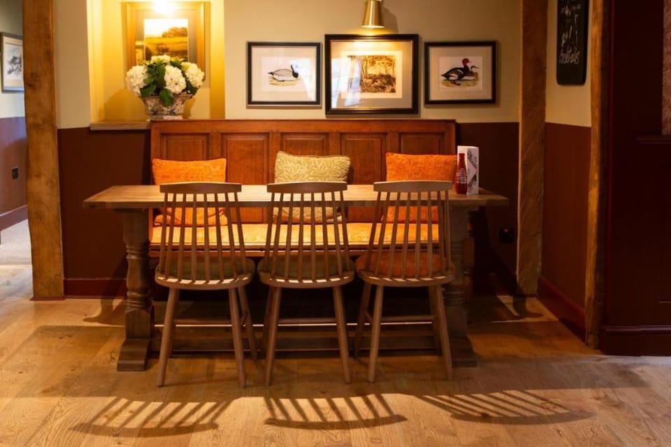 Ye Old Boote Inn Hotel in Gobowen