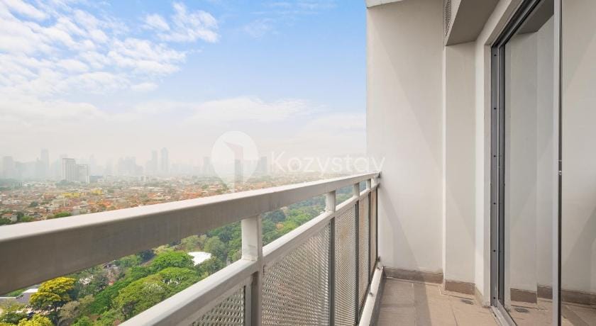 Kaze by Kozystay - Tebet Apartment in South Jakarta City