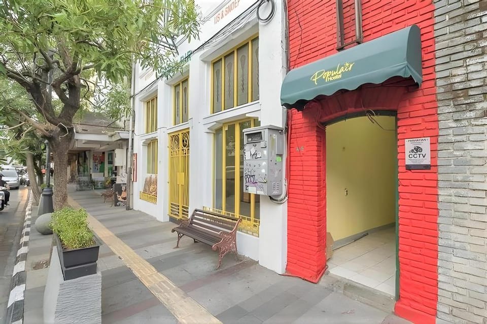 Populair Hostel Braga Hotel in Bandung