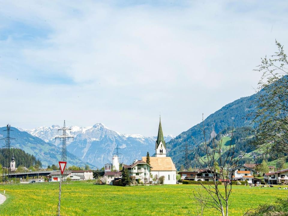 Apartment in Hainzenberg near Ski Slopes Apartment in Tyrol