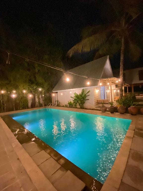 Pasir Putih Resort & Restaurant. Hotel in West Nusa Tenggara, Indonesia
