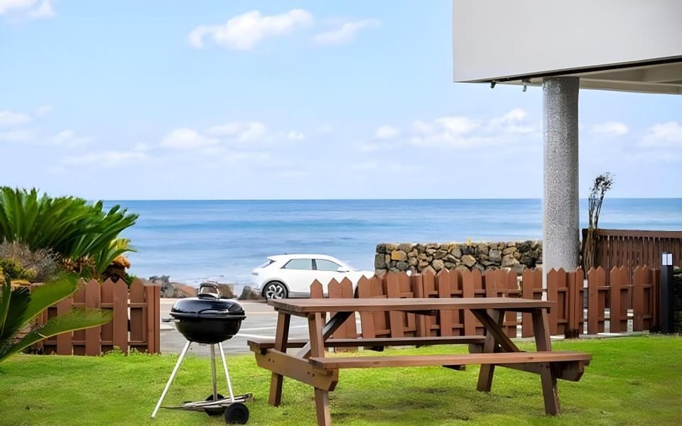 Seogwipo Jeju Tob Ocean View Pension Bed and Breakfast in South Korea